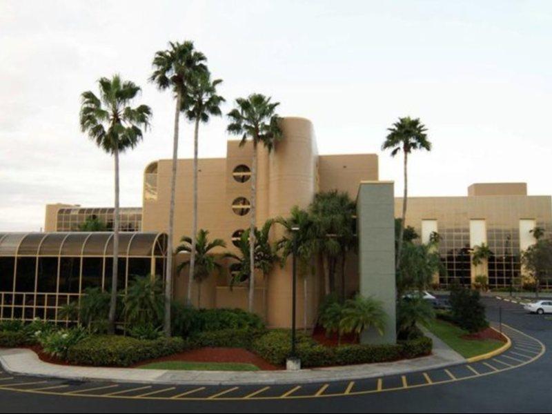 Sawgrass Grand Hotel And Suites Sports Complex Sunrise Exterior foto