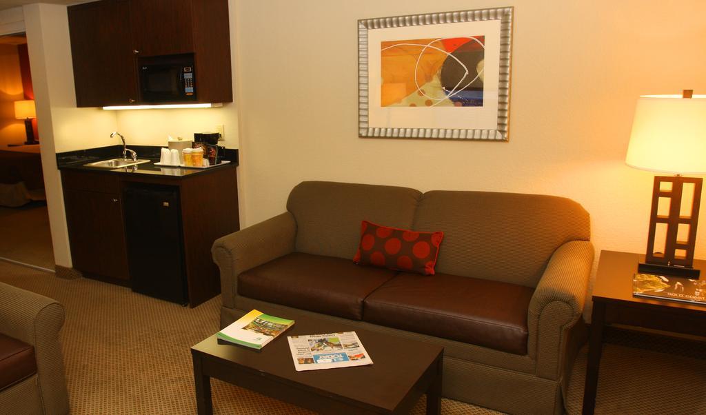 Sawgrass Grand Hotel And Suites Sports Complex Sunrise Quarto foto